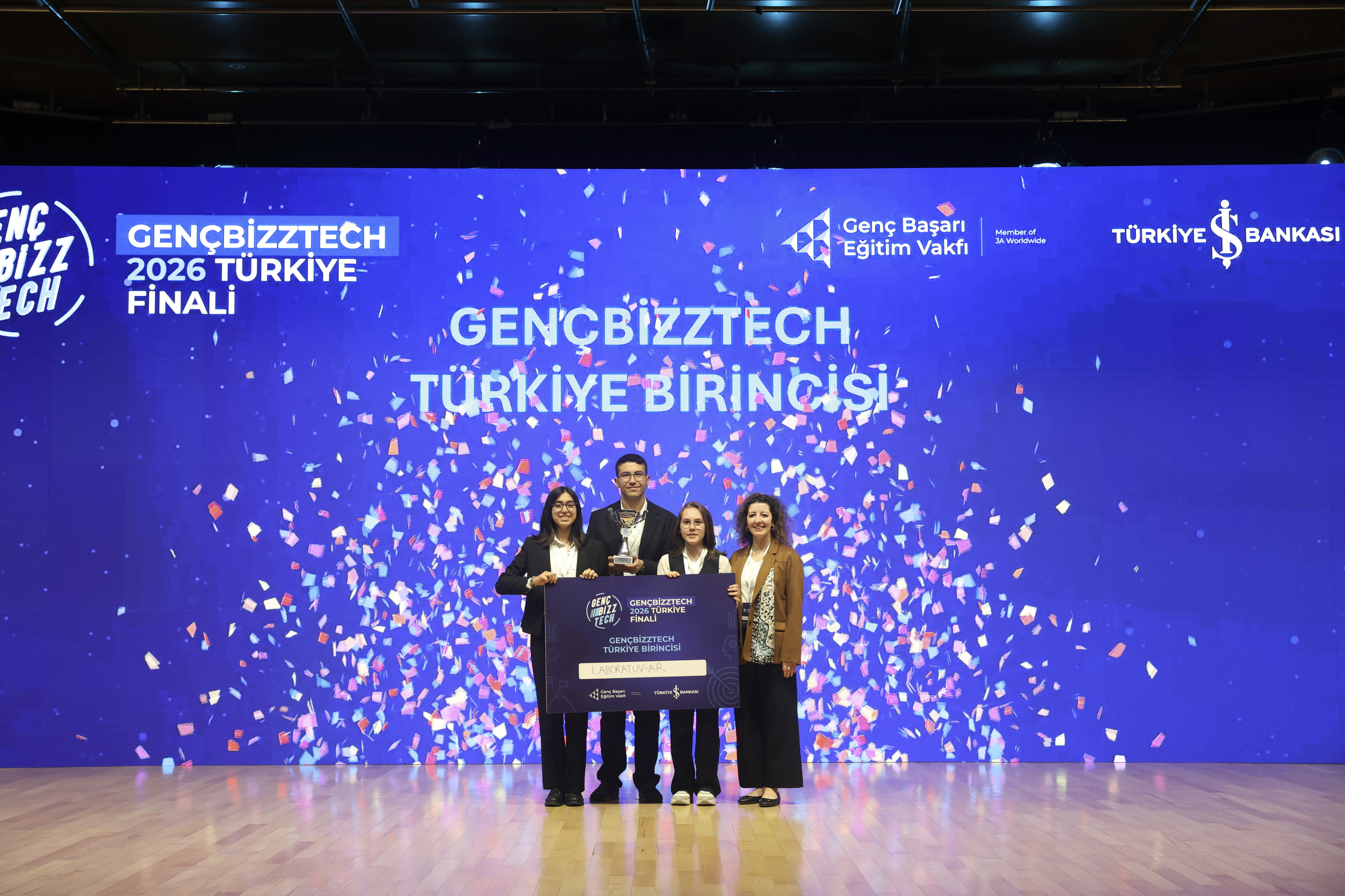 GençBizzTech 2026 Türkiye Finali'nde yenilikçi projeler öne çıktı